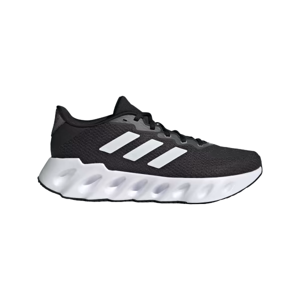 ADIDAS-SWITCH-RUN-MOSKE-SUPERGE-1-PhotoRoom-PhotoRoom