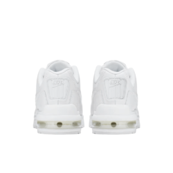 NIKE-AIR-MAX-LTD-3-MOSKE-SUPERGE-4-Photoroom-1